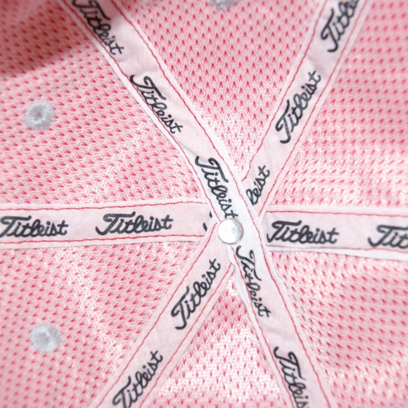 Titleist GOLF Cap RED HAT with ball marker - Picture 5 of 6